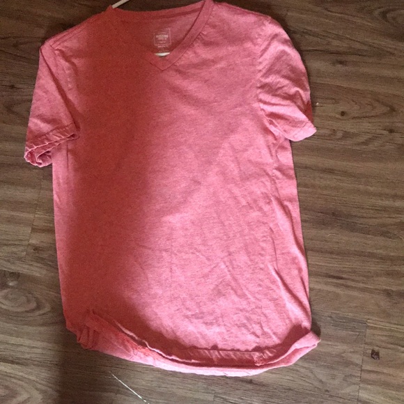 V neck - Picture 1 of 1